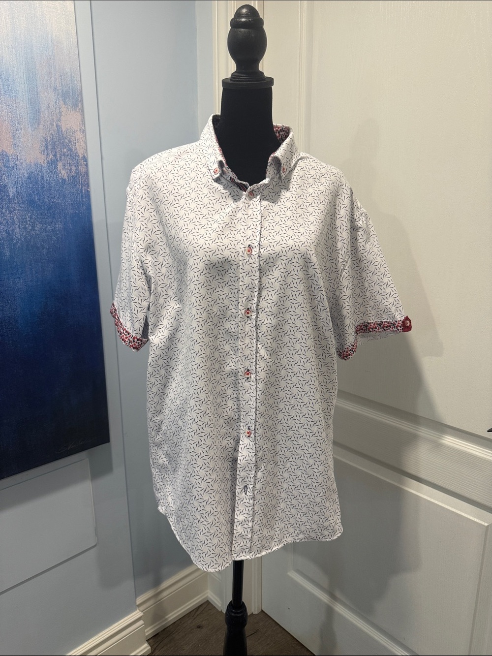 Men's White Short-Sleeve Patterned Button-Up Shirt